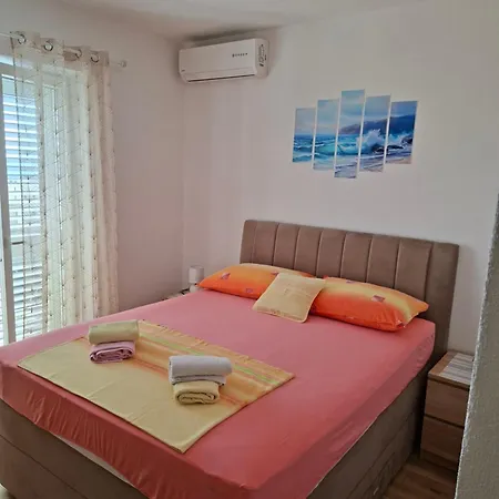 Ana&mia Apartment